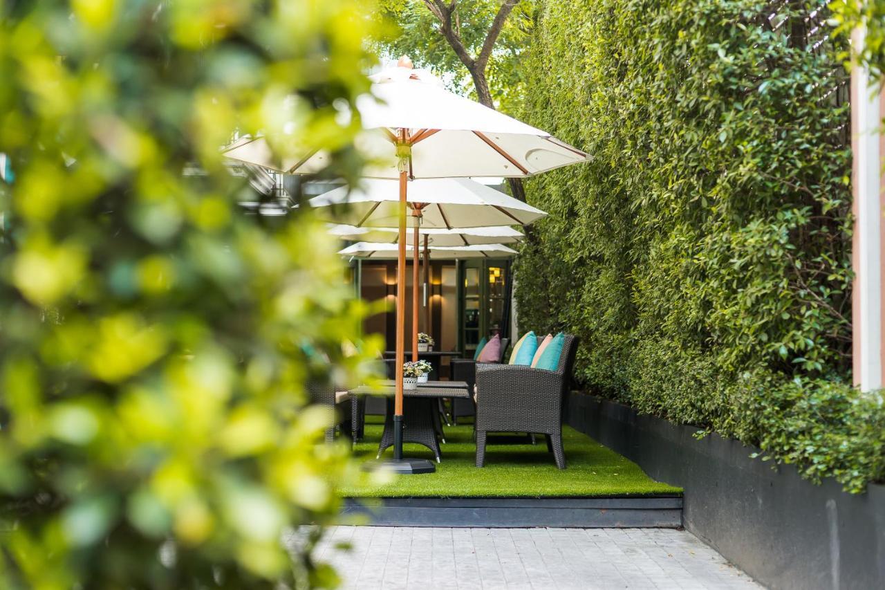 La Petite Salil Sukhumvit Thonglor 1 Hotel Bangkok Exterior foto